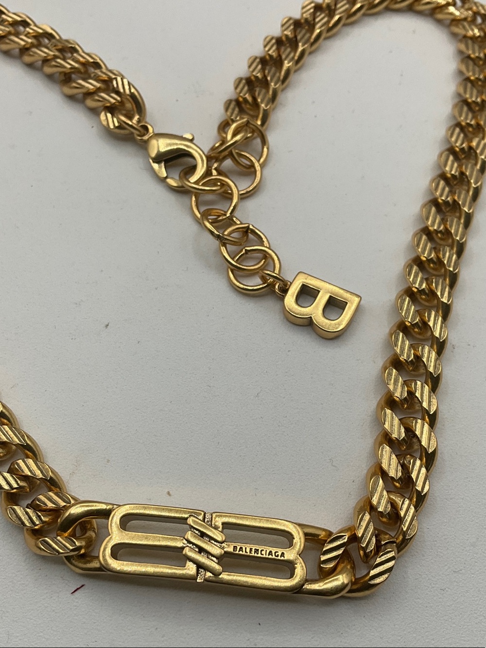 Balenciaga Gold Curb-Link Choker with Signature Clasp - Picture 3 of 5